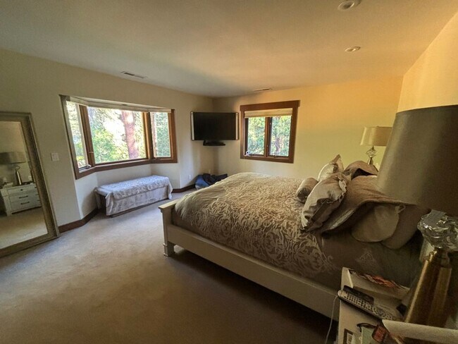Building Photo - 973 Sand Iron Dr