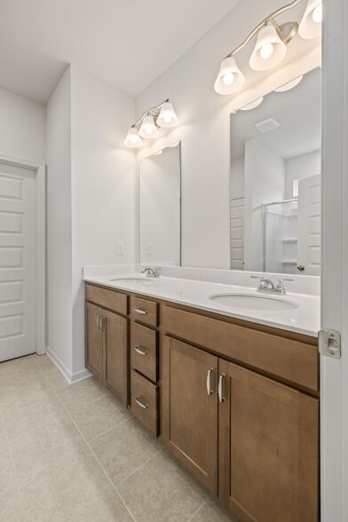 Building Photo - 326 Red Tail Dr