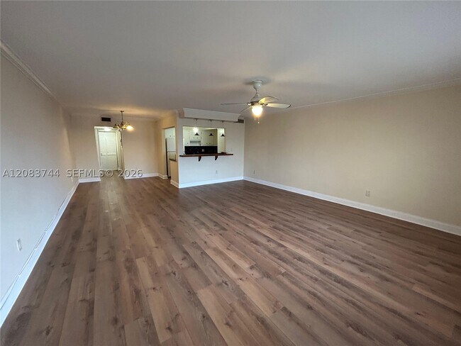 Building Photo - 11855 NE 19th Dr