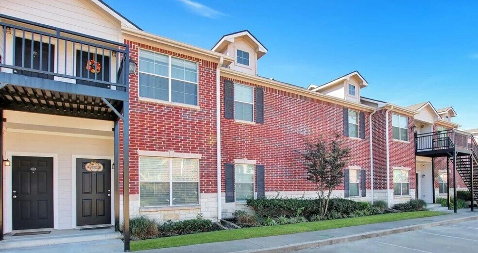 Building Photo - 113 Magnolia Ln