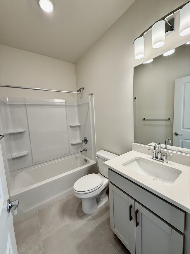 Building Photo - 4883 Coulter Ct