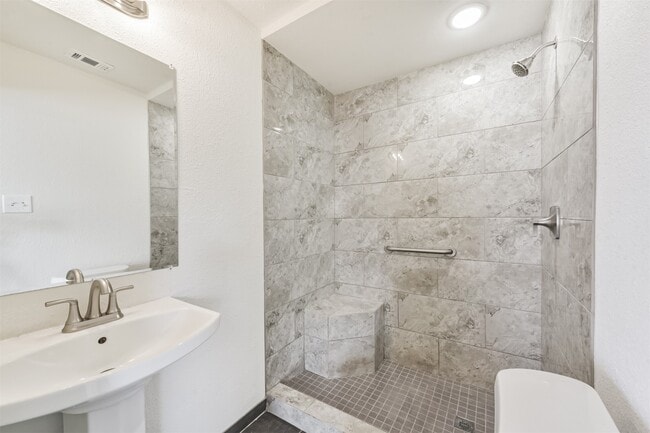 Building Photo - 102 Avenue D