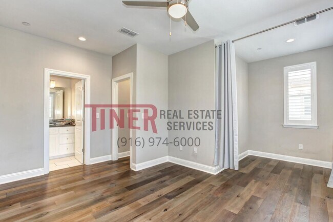 Building Photo - Huntington Sierra Oaks Gem with Fabulous A...