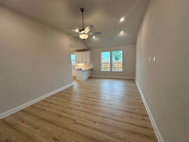 Building Photo - 10999 Tall Timbers Trl
