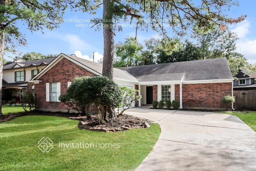 Primary Photo - 9327 Bayou Bluff Dr