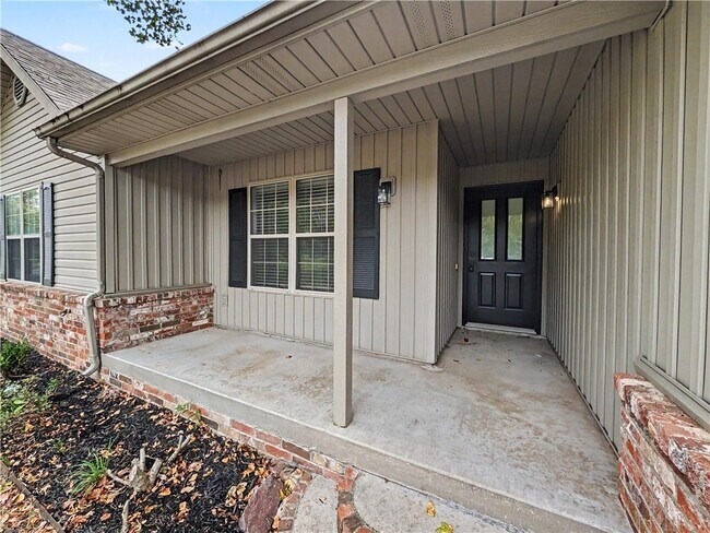Building Photo - 11 Ettington Dr