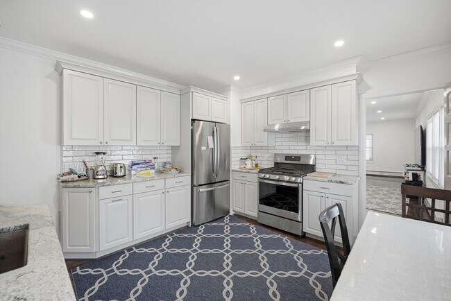 Building Photo - 34 Wilson Ave