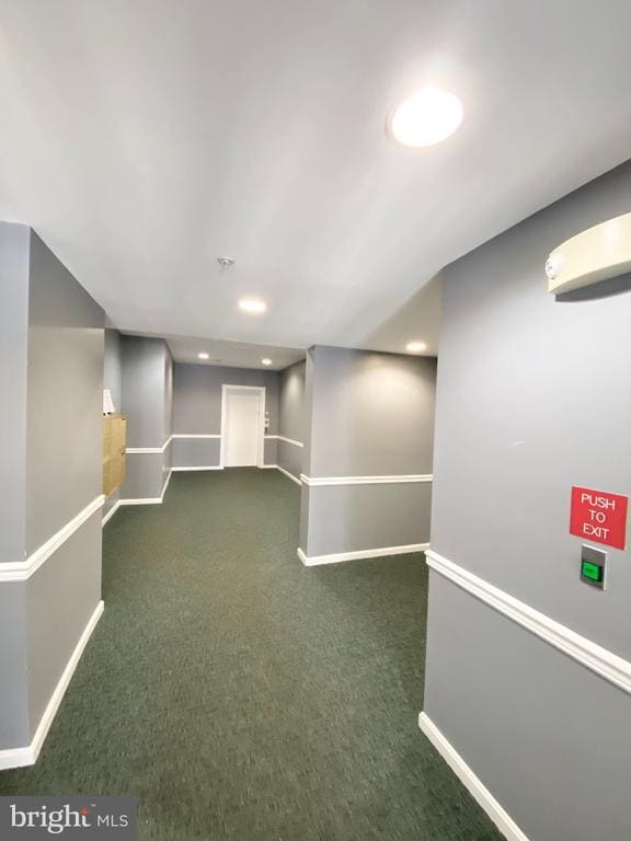 Building Photo - 2663 Manhattan Pl