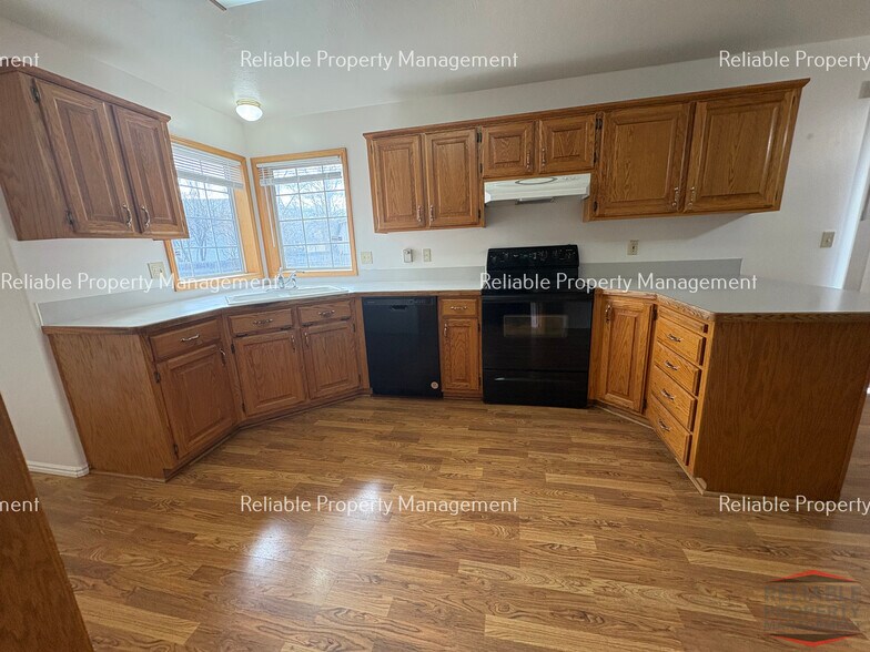 Building Photo - 1322 Walstrom Ln