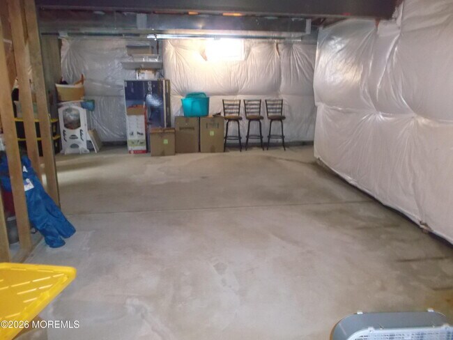 Building Photo - 65 Homestead Dr