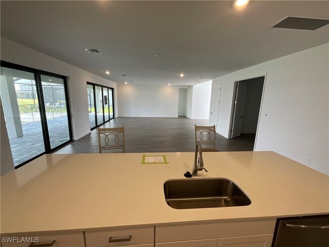 Building Photo - 10755 Timber Creek Dr