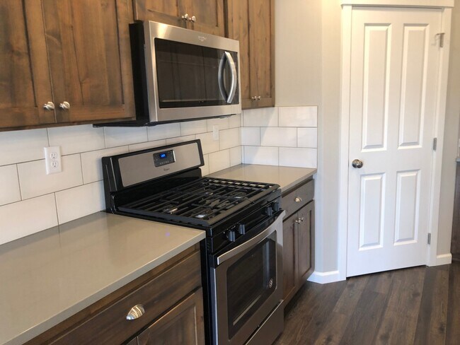 Building Photo - Home in NW Redmond Fieldstone Crossing