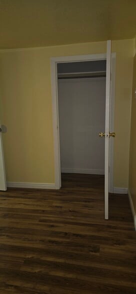 Building Photo - 1057 S 900 E