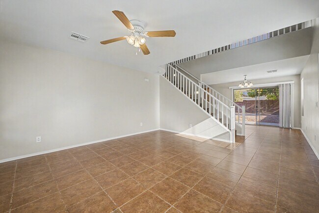 Building Photo - 15451 W Yucatan Dr