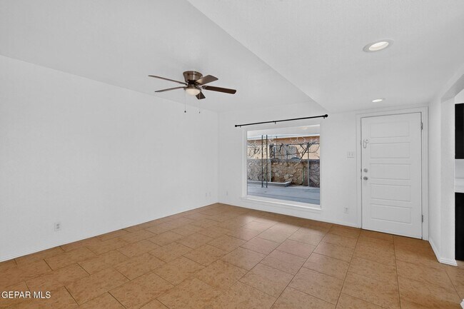 Building Photo - 5108 Yvette Ave