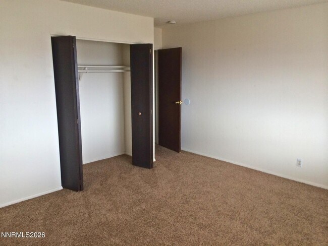Building Photo - 3281 Gypsum Rd