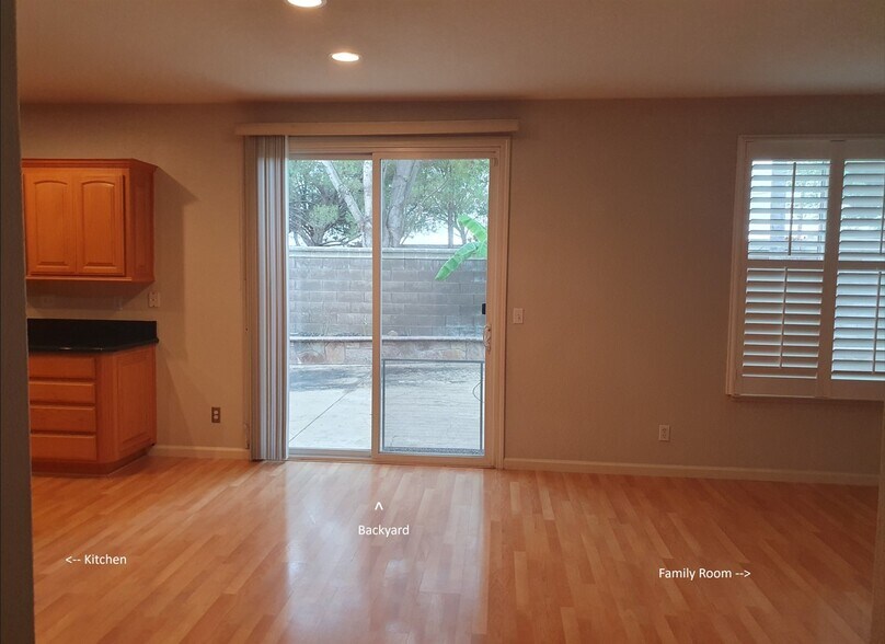 Building Photo - 2540 Crescent Way