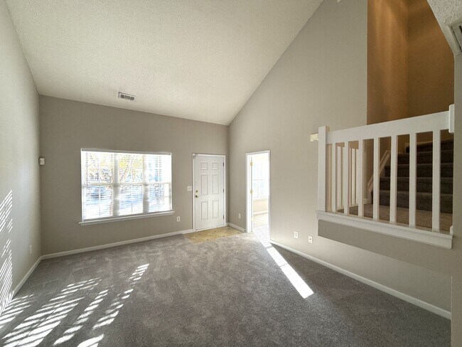 Building Photo - T.R. Lawing Realty Property