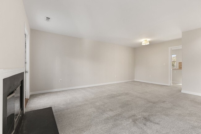 Building Photo - Coming Soon! End unit townhome in Annapolis!