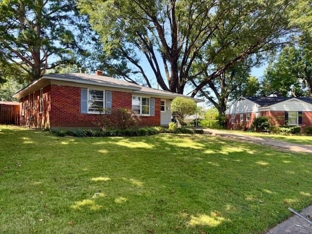 Building Photo - 1297 Dogwood Dr