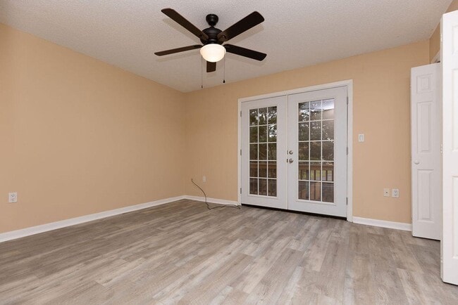Building Photo - 44 Berwick Cir