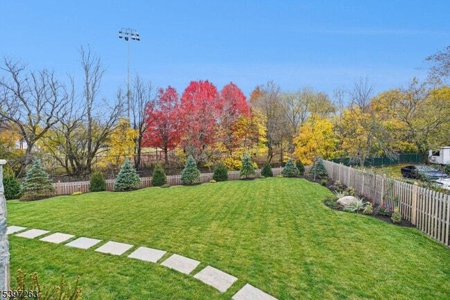 Building Photo - 106 Montgomery St