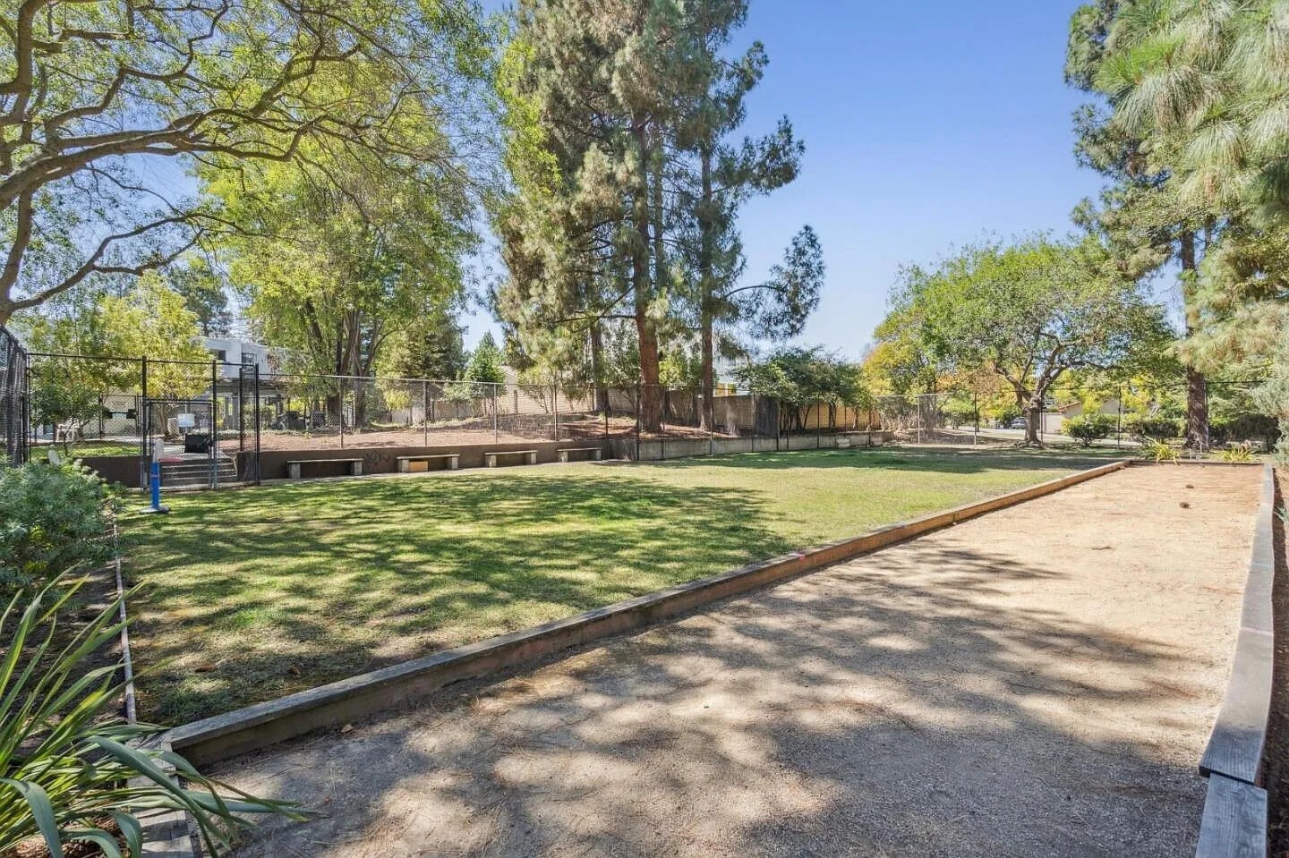 Building Photo - 40425 Chapel Way