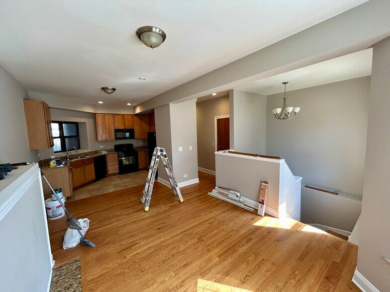 Building Photo - 1140 E Marquette Rd