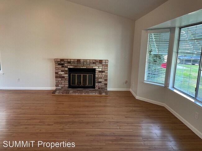 Building Photo - 3 br, 2 bath House - 345 Nancy Circle