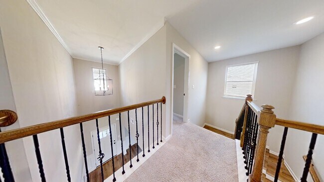 Building Photo - Large Home in The Preserve