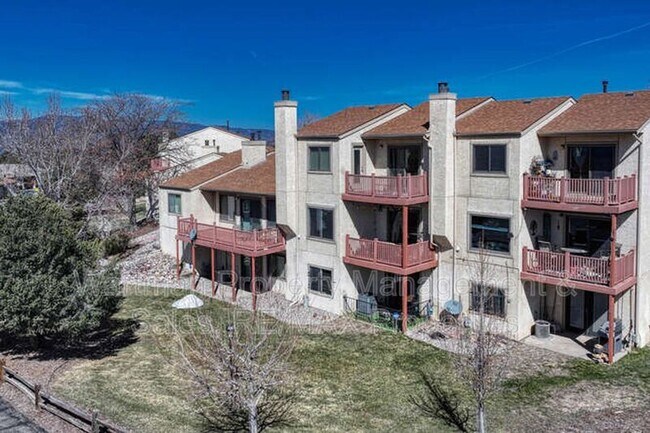 Building Photo - 3428 Trenary Ln