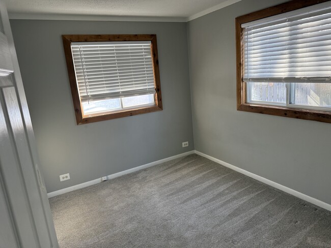 Building Photo - 21205 S 94th Ave