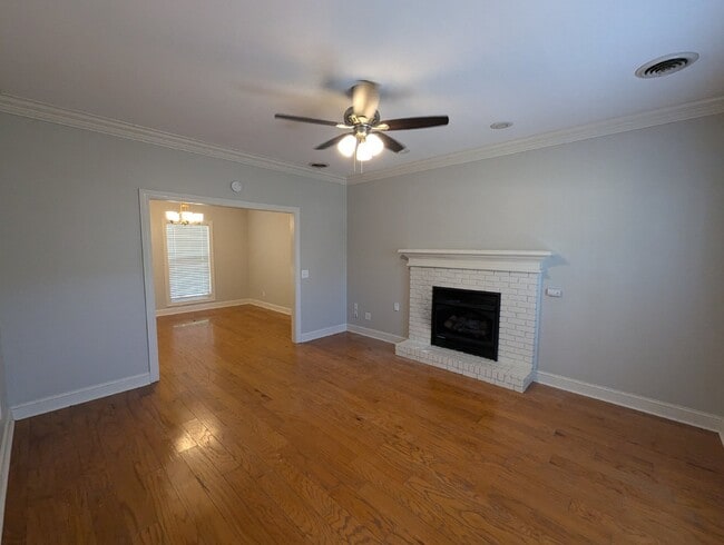 Building Photo - 117 Twin Gates Drive