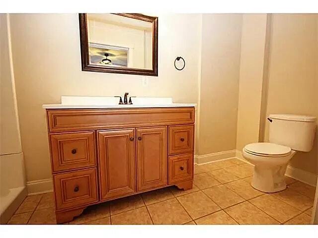 Building Photo - 761 Glouster St