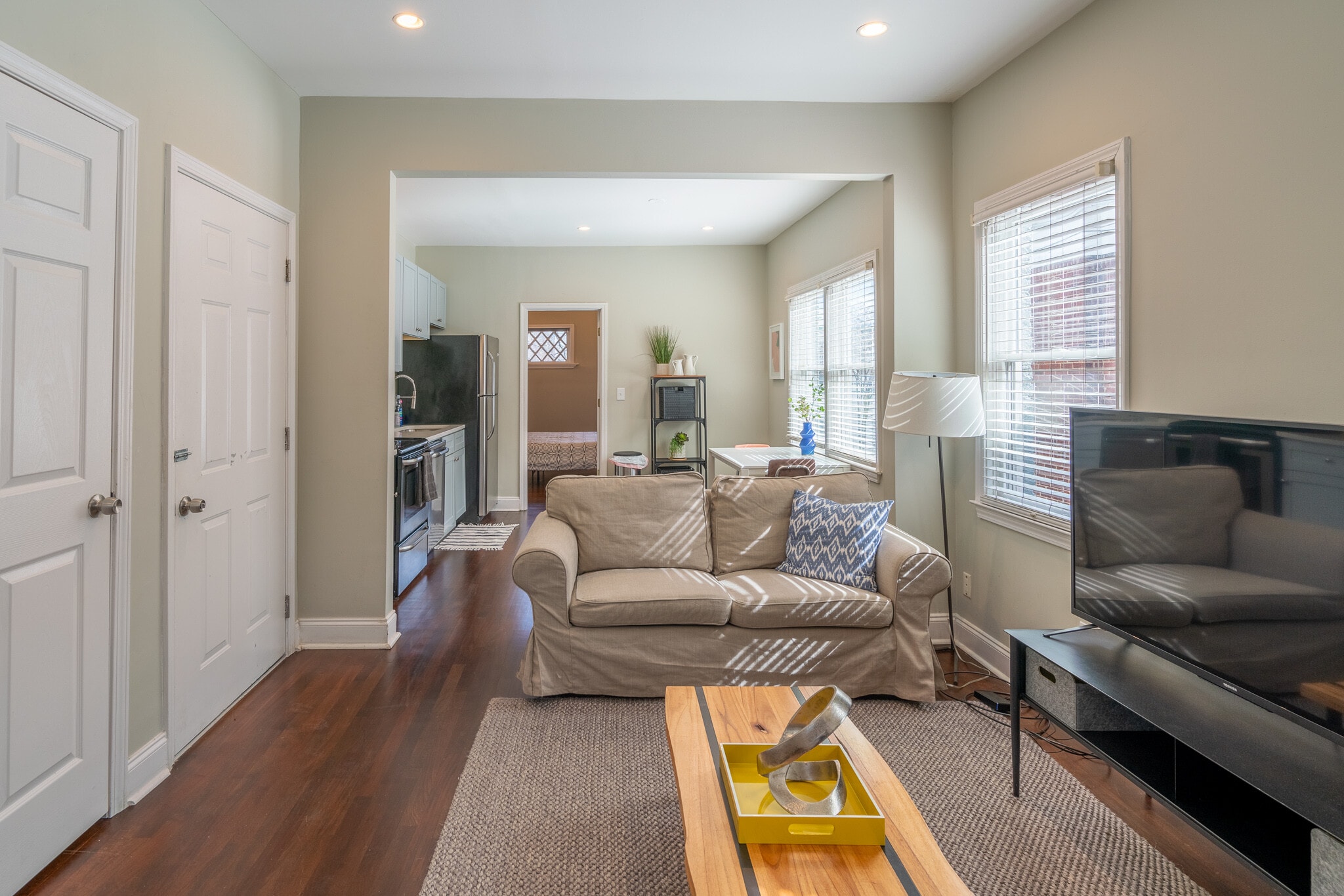 Building Photo - 604 Glen Iris Dr NE