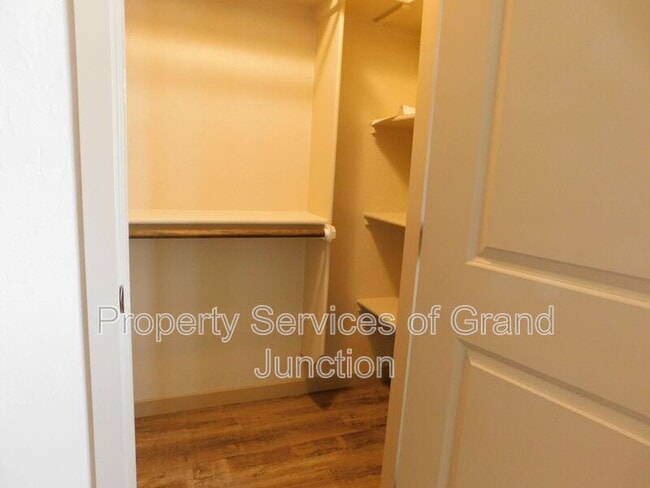 Building Photo - 592 Treviso Ct