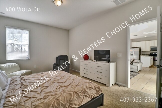 Building Photo - 400 Viola Dr