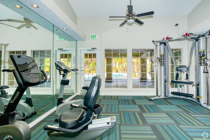 Building Photo - Invitational Apartments