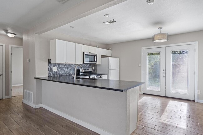 Building Photo - 4707 Little Hill Cir