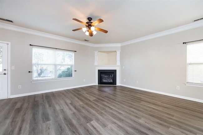 Building Photo - 4811 Sunburst Ln