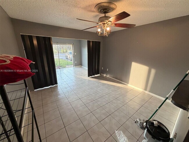 Building Photo - 3710 NW 21st St