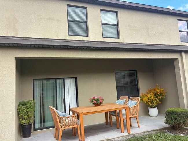 Building Photo - 16904 Storyline Dr