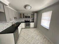 Building Photo - 3960 Oaks Clubhouse Dr