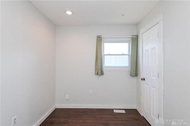 Building Photo - 1227 Frayne Dr