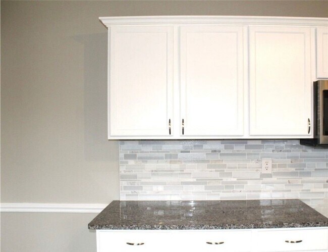 Building Photo - 3837 Meteor Dr