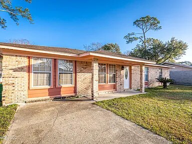 Primary Photo - 5117 Potomac Dr
