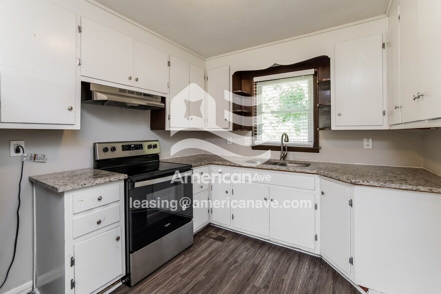 Building Photo - 7526 Decatur Dr