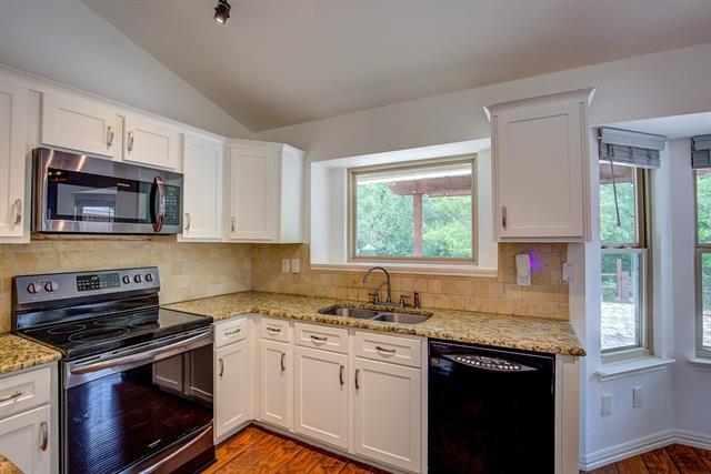 Building Photo - 1849 Sonnet Dr