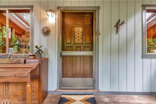 Building Photo - Picturesque, Pet Friendly, with Garage and...