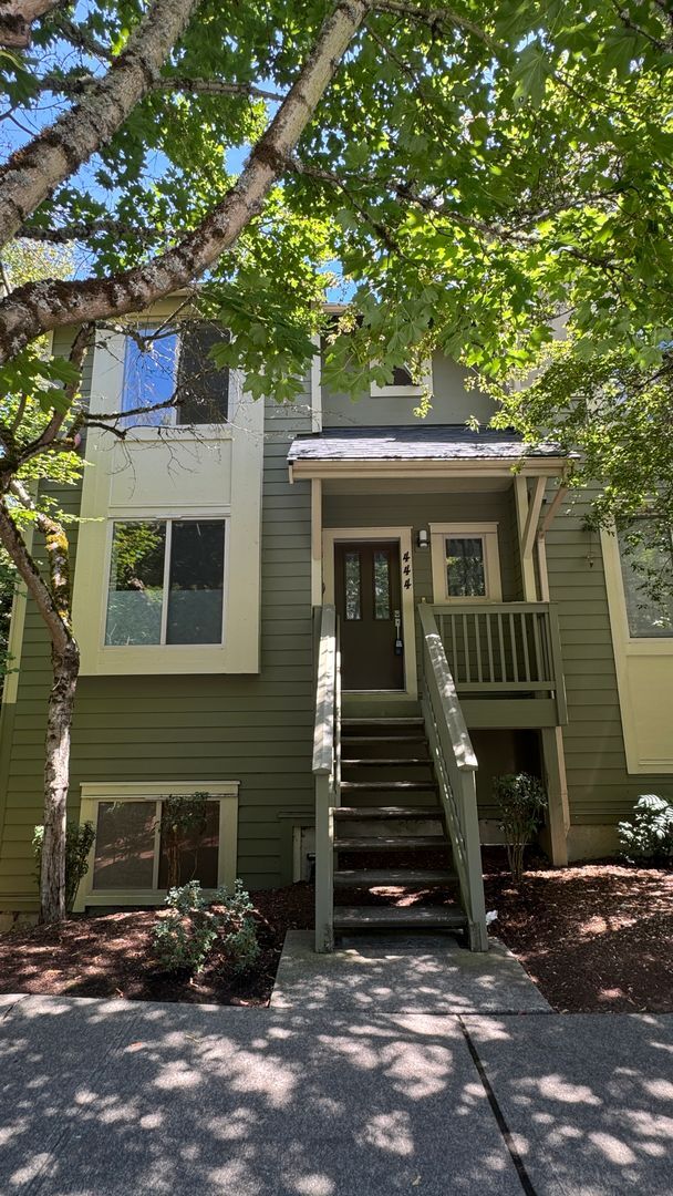 Building Photo - 3bd/3ba Issaquah Townhouse